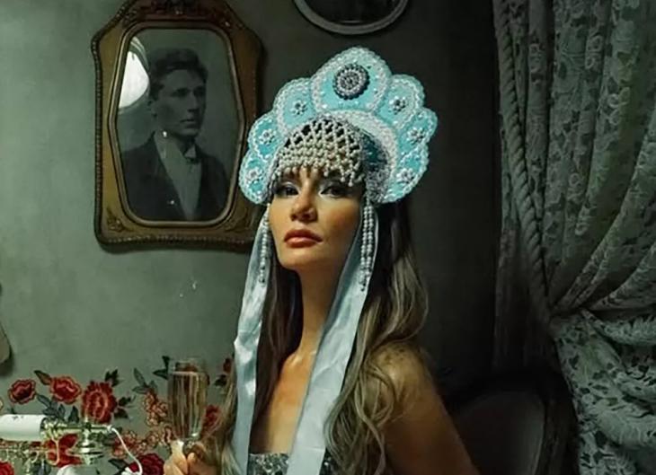 Светлана Светикова ответила хейтерам, раскритиковавшим ее откровенный наряд Светлана Светикова ответила хейтерам, раскритиковавшим ее откровенный наряд