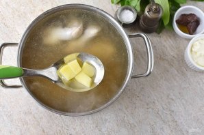 Куриный суп со щавелем