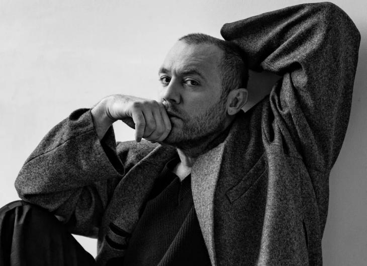 Константин Плотников: "Я работал курьером, таксистом, дворником и уборщиком"