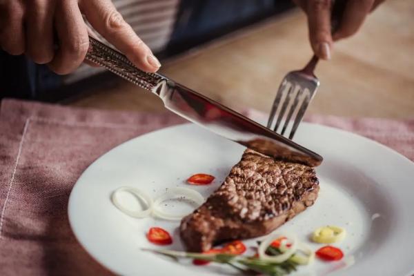 🍱Ешь сколько хочешь, но&hellip; правильные продукты. Безопасно ли худеть на кето-диете
