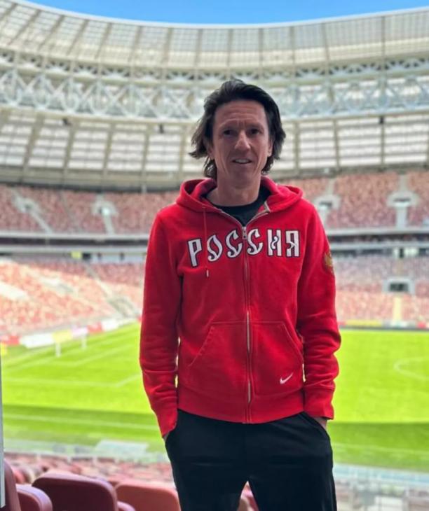 Футболист Алексей Смертин едва не лишился пальца во время марафона в Оймяконе при -42 градусах Футболист Алексей Смертин едва не лишился пальца во время марафона в Оймяконе при -42 градусах
