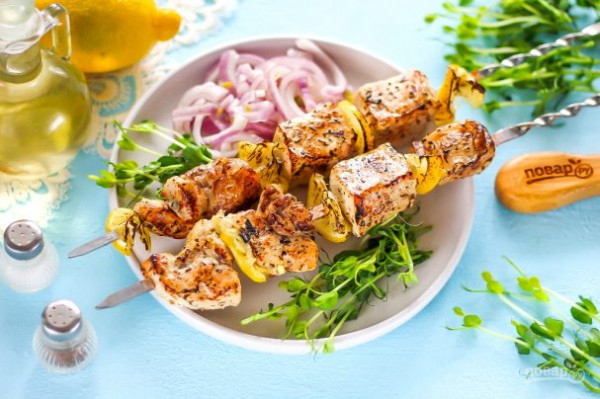 Шашлык из свинины с лимоном Шашлык из свинины с лимоном
