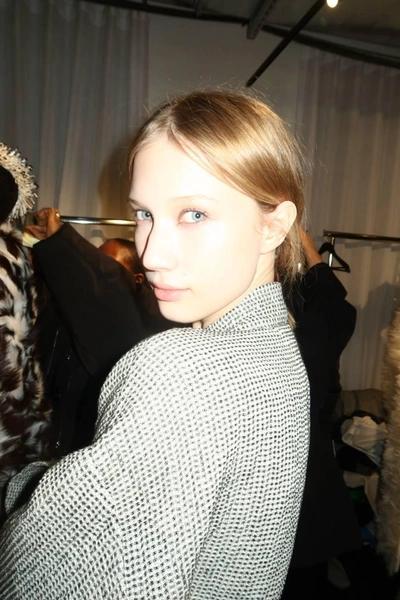 Дневник Недели моды в Париже: модель Даша Даниленко о ночных примерках, Balmain и Ирине Шейк Дневник Недели моды в Париже: модель Даша Даниленко о ночных примерках, Balmain и Ирине Шейк
