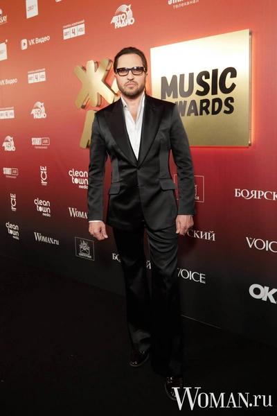 Бузова в золоте и русская Джоли в серебре: самые стильные наряды музыкальной премии ЖАРА Бузова в золоте и русская Джоли в серебре: самые стильные наряды музыкальной премии ЖАРА