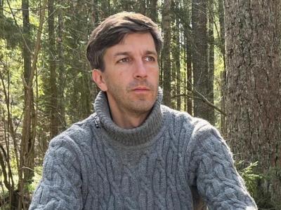 Умер 49-летний актер Тихон Котрелев, попавший в психбольницу два дня назад Умер 49-летний актер Тихон Котрелев, попавший в психбольницу два дня назад
