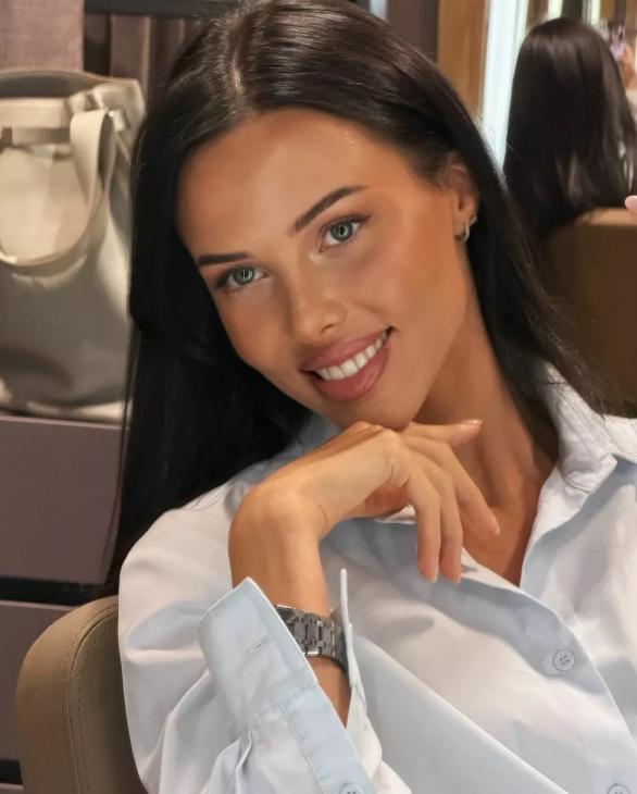 Анастасия Решетова удивила смелым преображением: фото