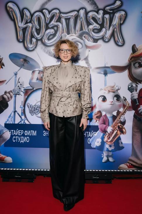 Яна Чурикова, Люся Чеботина и выпускники "Фабрики звезд": презентация виртуального музыкального проекта в Москве