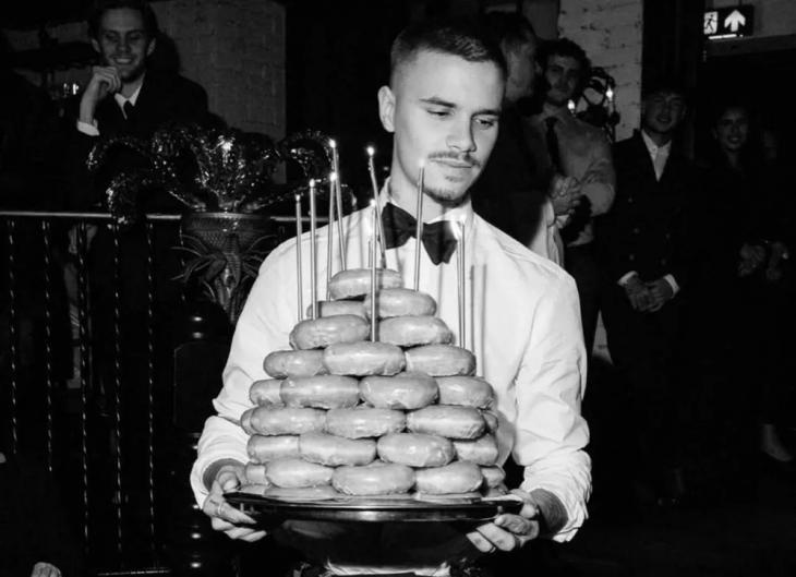 Бруклин Бекхэм отметил 27-летие с Николой Пельтц