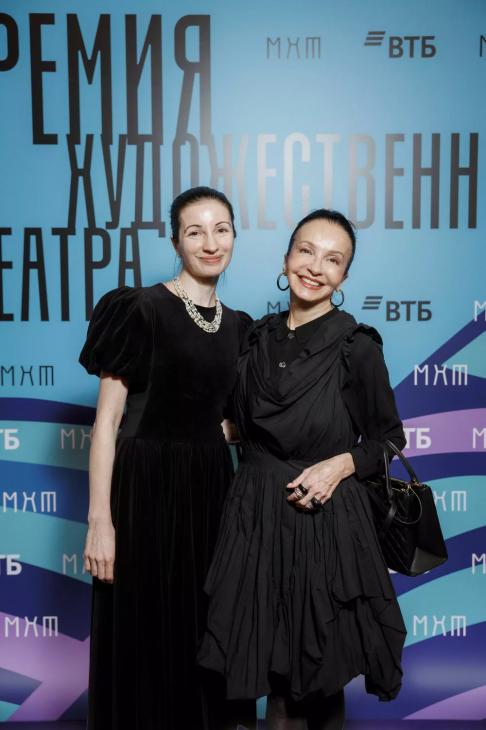Хабенский, Сигалова, Ребенок, Петров и другие звезды на Премии Художественного театра