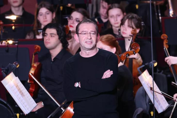 Варлей, Пахмутова, Хабенский, Бондарчук, Билан и другие суперзвезды на юбилее Александра Зацепина