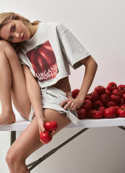 Консьерж-сервисы, арт-коллаборации и сбор урожая: дайджест fashion-новостей Консьерж-сервисы, арт-коллаборации и сбор урожая: дайджест fashion-новостей