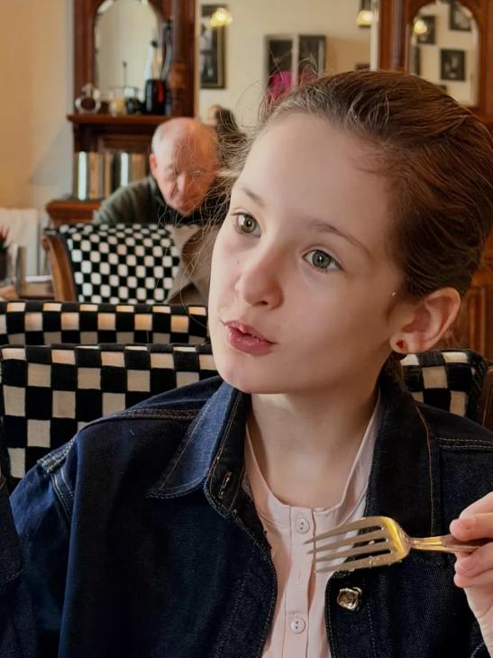Виктория Исакова показала новые кадры из путешествия с дочкой в Стамбул