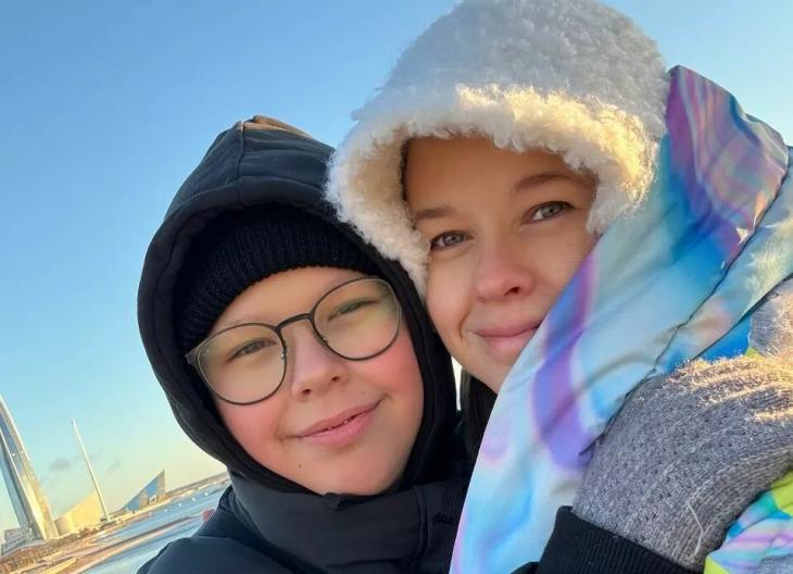 Катерина Шпица поддержала сына на вручении паспорта: "Будущий старший брат" Катерина Шпица поддержала сына на вручении паспорта: "Будущий старший брат"