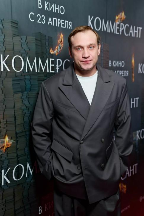 Петров, Бурунов, Ярмольник и другие звезды на премьере фильма "Коммерсант"