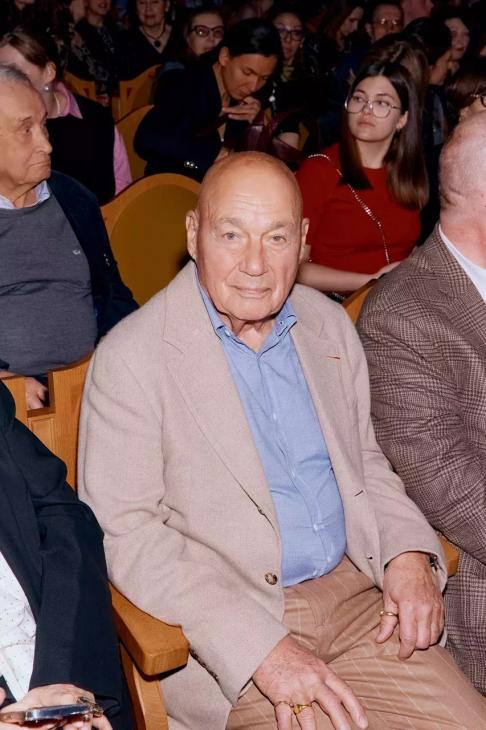 Аврора, Татьяна Геворкян, Владимир Познер с женой и другие на 90-летии Нижегородского театра оперы и балета