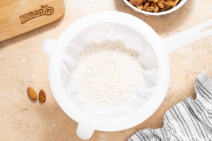 Йогурт из миндального молока Йогурт из миндального молока