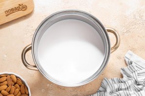 Йогурт из миндального молока Йогурт из миндального молока