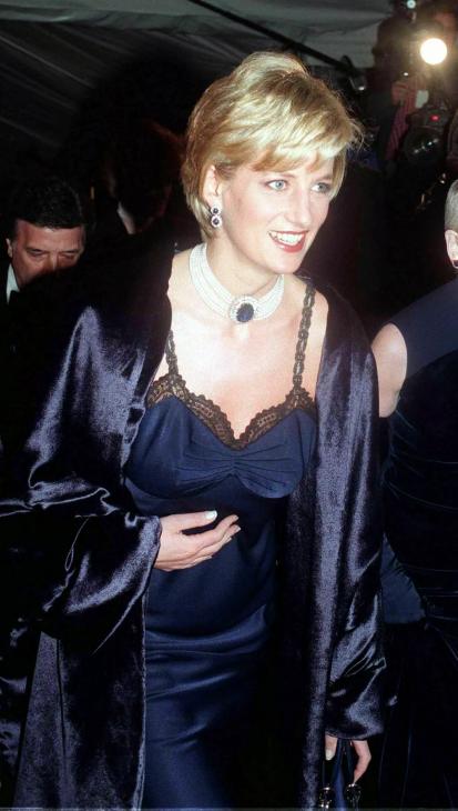 Какое платье носила принцесса Диана на Met Gala 30 лет назад Какое платье носила принцесса Диана на Met Gala 30 лет назад