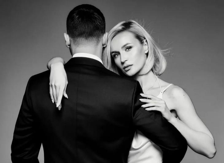 "Моя любовь": Полина Гагарина рассказала о тайном мужчине, с которым позирует на фото в соцсетях