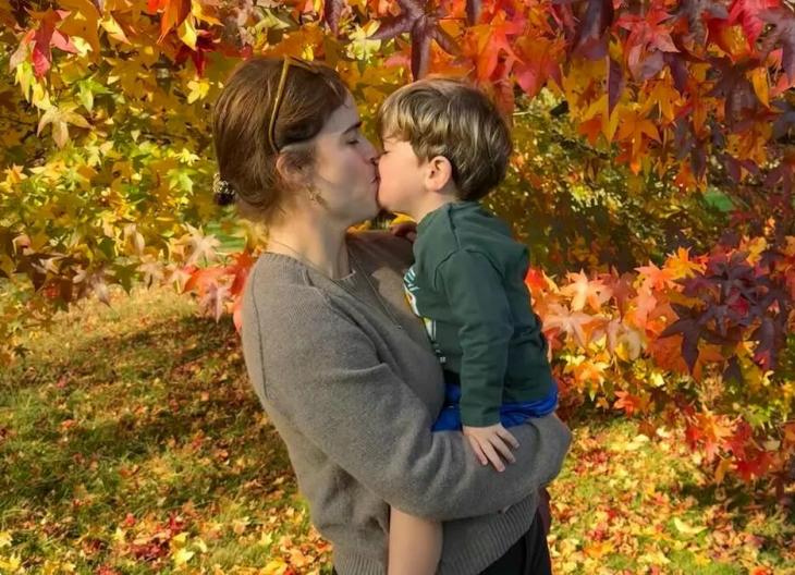 Принцесса Евгения празднует 3-летие сына и делится редкими снимками из семейного альбома Принцесса Евгения празднует 3-летие сына и делится редкими снимками из семейного альбома