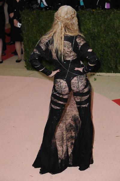 Святая, грешная, свободная: стиль Мадонны сквозь историю Met Gala