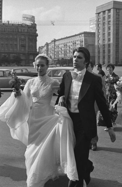 Как менялась свадебная мода в СССР: 15 фото невест