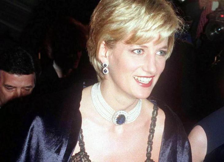Какое платье носила принцесса Диана на Met Gala 30 лет назад Какое платье носила принцесса Диана на Met Gala 30 лет назад
