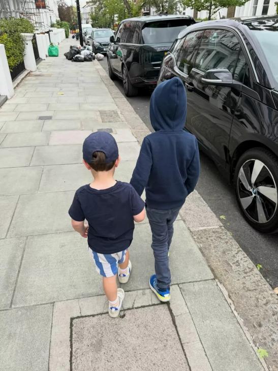 Принцесса Евгения празднует 3-летие сына и делится редкими снимками из семейного альбома Принцесса Евгения празднует 3-летие сына и делится редкими снимками из семейного альбома