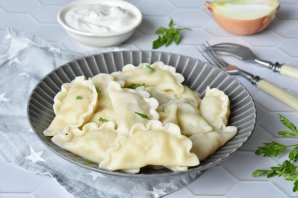 Вареники с картошкой и салом Вареники с картошкой и салом