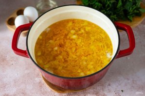 Зеленый борщ из крапивы