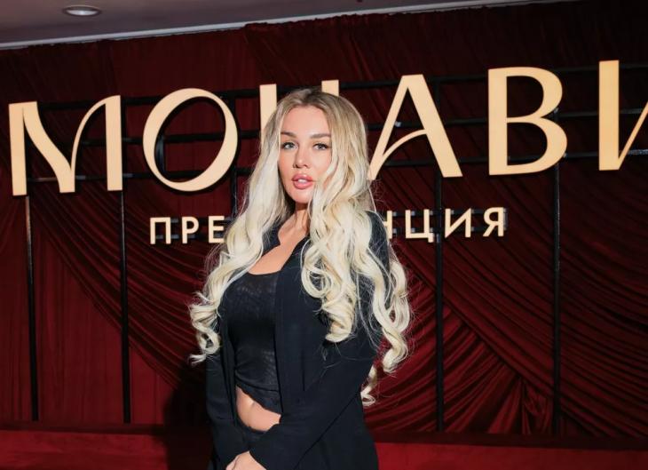 Анна Седокова, Егор Бероев, Юлия Барановская и Елена Крыгина на презентации пятизвездочного курорта