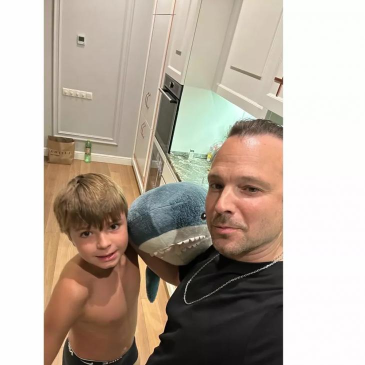 Алексей Чадов показал редкие кадры с сыном от Агнии Дитковските