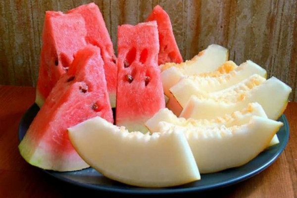 Какие продукты летом чаще всего вызывают пищевые отравления: 5 самых опасных блюд и лакомств