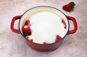 Варенье из клубники Варенье из клубники