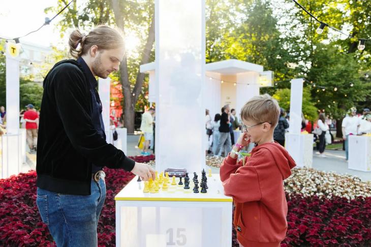 25–26 июля 2026 года Сад «Эрмитаж» принимал седьмой фестиваль Chess & Jazz 25–26 июля 2026 года Сад «Эрмитаж» принимал седьмой фестиваль Chess & Jazz