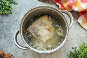 Холодный борщ с курицей и маринованной свеклой Холодный борщ с курицей и маринованной свеклой