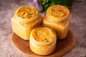 Икра кабачковая с чесноком Икра кабачковая с чесноком