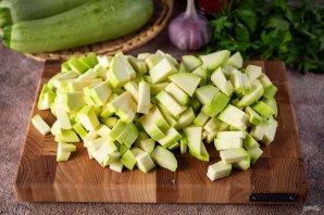 Икра кабачковая с чесноком Икра кабачковая с чесноком