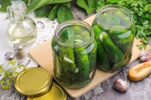 Огурцы консервированные хрустящие Огурцы консервированные хрустящие