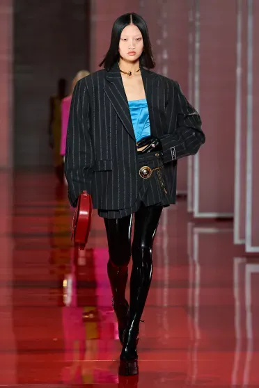 Versace Fall/Winter 2022-2023, Pr&ecirc;t-&agrave;-Porter | Ready-to-Wear