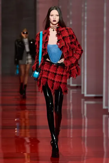 Versace Fall/Winter 2022-2023, Pr&ecirc;t-&agrave;-Porter | Ready-to-Wear