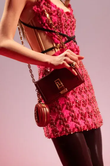Versace Fall/Winter 2022-2023, Pr&ecirc;t-&agrave;-Porter | Ready-to-Wear