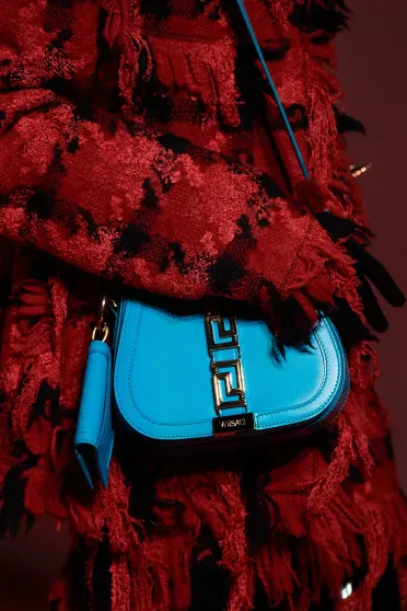 Versace Fall/Winter 2022-2023, Pr&ecirc;t-&agrave;-Porter | Ready-to-Wear