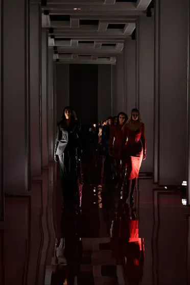 Versace Fall/Winter 2022-2023, Pr&ecirc;t-&agrave;-Porter | Ready-to-Wear
