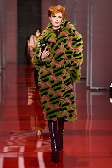 Versace Fall/Winter 2022-2023, Pr&ecirc;t-&agrave;-Porter | Ready-to-Wear