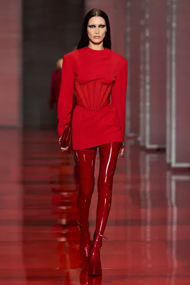 Versace Fall/Winter 2022-2023, Pr&ecirc;t-&agrave;-Porter | Ready-to-Wear