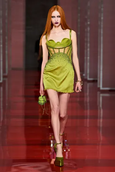 Versace Fall/Winter 2022-2023, Pr&ecirc;t-&agrave;-Porter | Ready-to-Wear
