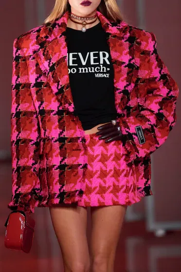 Versace Fall/Winter 2022-2023, Pr&ecirc;t-&agrave;-Porter | Ready-to-Wear