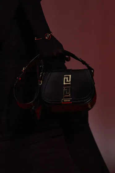 Versace Fall/Winter 2022-2023, Pr&ecirc;t-&agrave;-Porter | Ready-to-Wear
