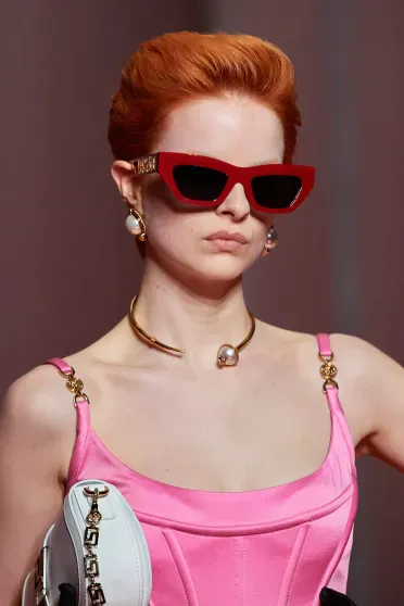 Versace Fall/Winter 2022-2023, Pr&ecirc;t-&agrave;-Porter | Ready-to-Wear